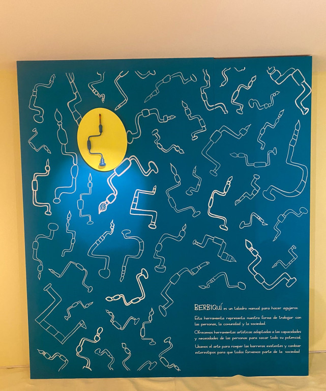 5. Visita guiada expo MEH DIA DISCAPACIDAD