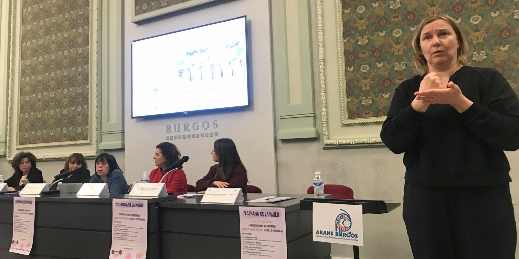 Accesibilidad en la mesa redonda sobre Mujer y Salud Mental