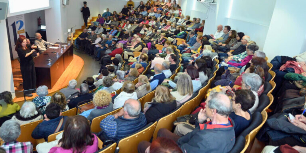 Charla “La Soledad Maligna” de Dr. Jesús de la Gándara Martin accesible en LSE 2 Charla La Soledad Maligna de Dr. Jesus de la Gandara