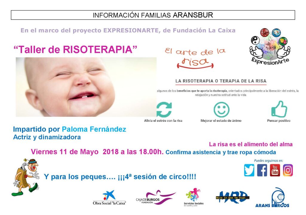 padres jugando con globos